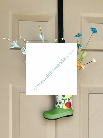Floral Rainboot Door Décor
