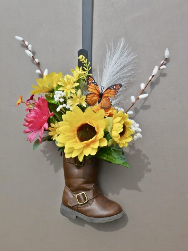 Floral Cowboy Boot Décor